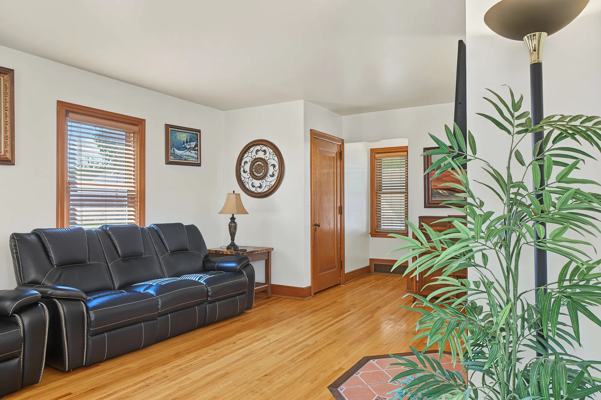 608 9th Street Living room